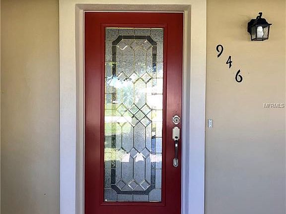 5th image of 946 Saxon Blvd
