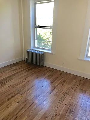 Rented by Brick Real Estate | media 22