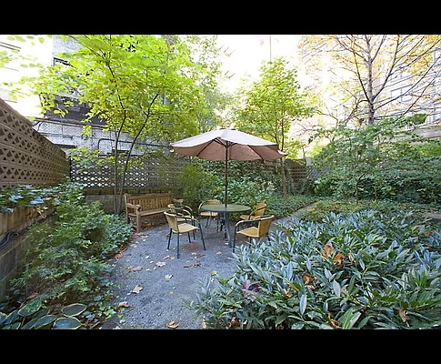 Sold by Corcoran | media 14