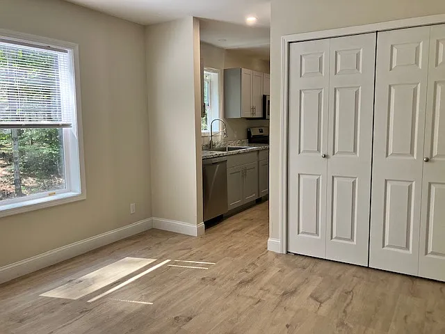 2 bed, 1056 sqft, $2,000 — Photo 4