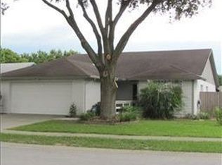 1531 Gardner Dr, Lutz, FL 33559