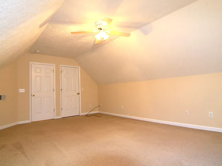 2123 Moonlite Ct — Photo 43