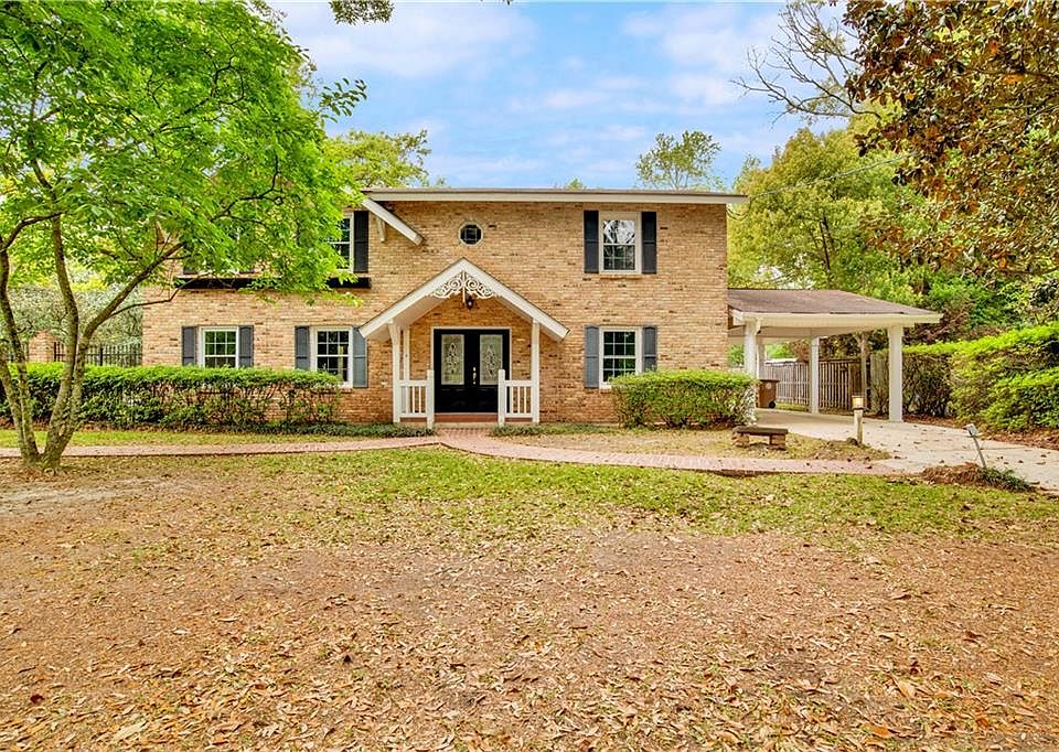 1st image of 906 Azalea Rd