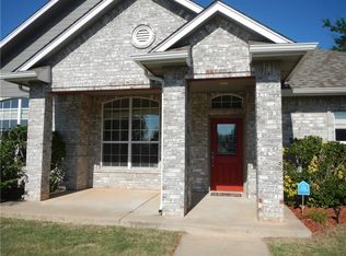 305 Ridge Lake Blvd, Norman, OK 73071