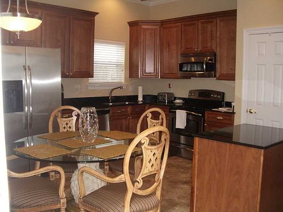 4th image of 1005 Chateau Lafitte Dr W #28
