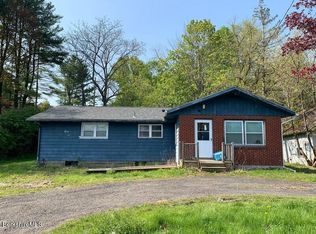 16 E Main St, Cheshire, MA 01225