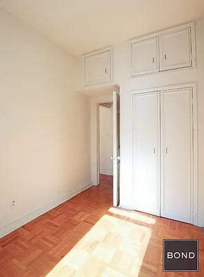 Rented by Bond New York | media 5