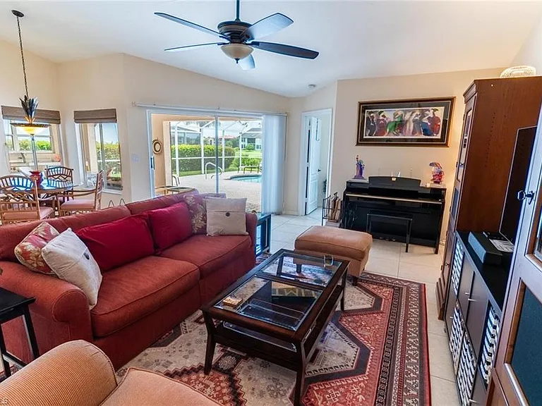 458 Countryside Dr — Photo 15