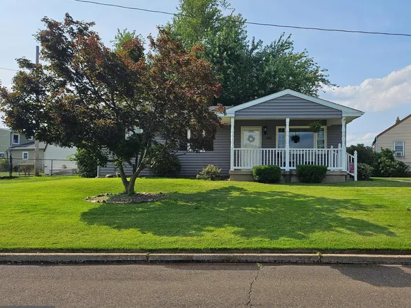 2015 Summit Ave, Croydon, PA 19021