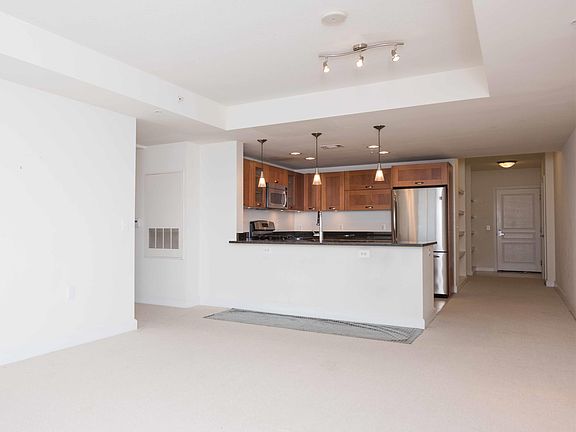 4th image of 2451 Midtown Ave #905
