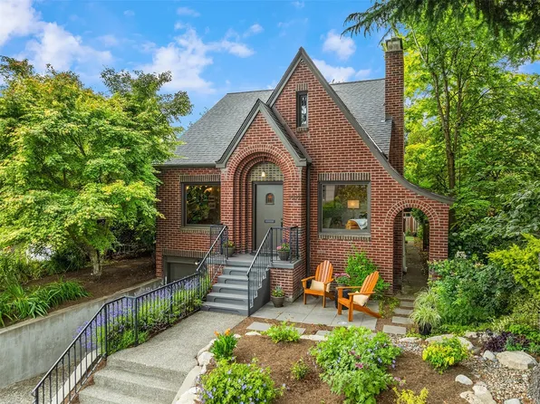 3849 Cascadia Avenue S, Seattle, WA 98118