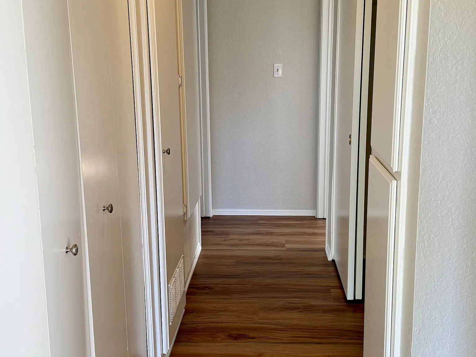 2 bed, 1202 sqft, $2,350 — Photo 2