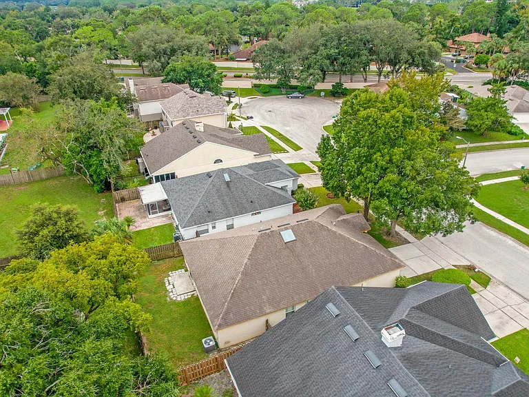 3521 Moss Pointe Pl — Photo 26