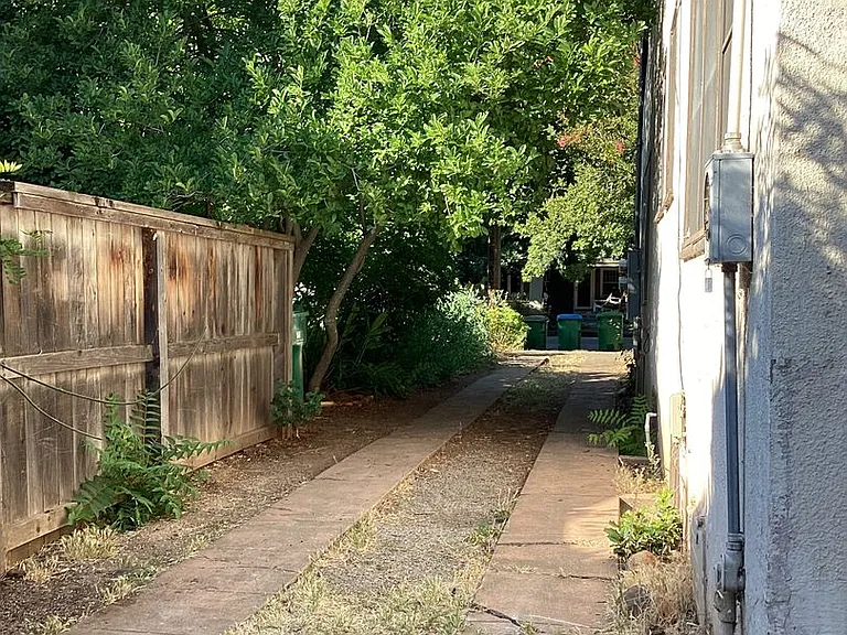 1330 Broadway St — Photo 11