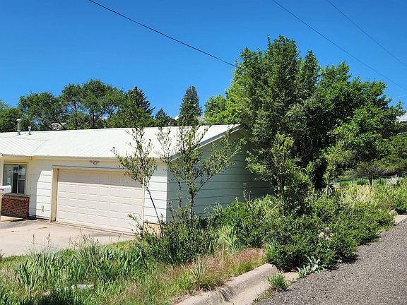 2nd image of 1040 Collier Ave