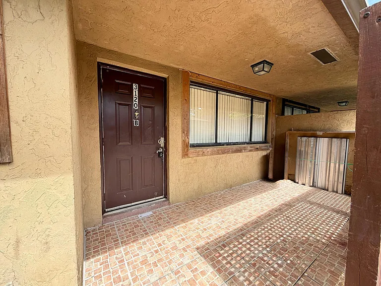 3120 Collin Dr #B — Photo 16