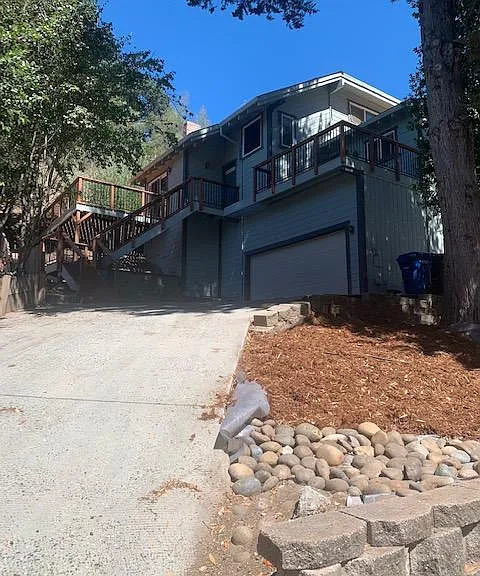 245 Bethany Dr — Photo 1