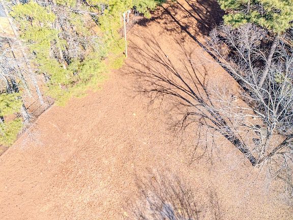 4th image of 3009 Sanderford Rd