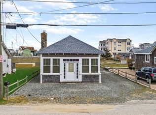 7 Champlin Ave, Narragansett, RI 02879