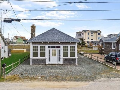 7 Champlin Ave, Narragansett, RI, 02879
