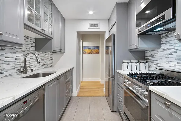 Sold by Citi Habitats | media 12