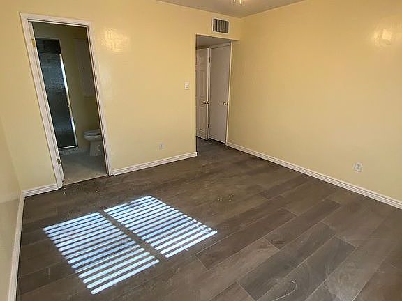 4th image of 2544 E Campbell Ave