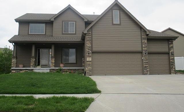 1st image of 1307 N 183rd St