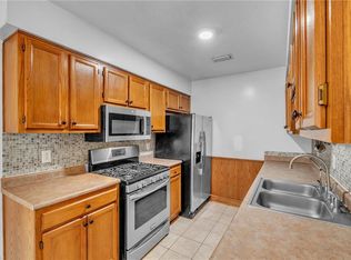 809 Huntly Dr, Chesapeake, VA 23320