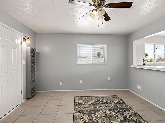 Living RoomLiving Room