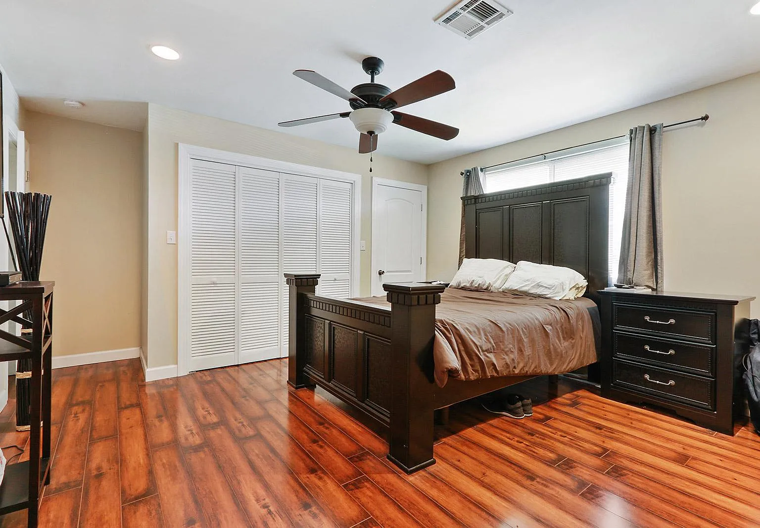 3 bed, 1683 sqft, $2,500 — Photo 4
