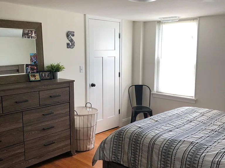 688 Broad St #2 — Photo 8