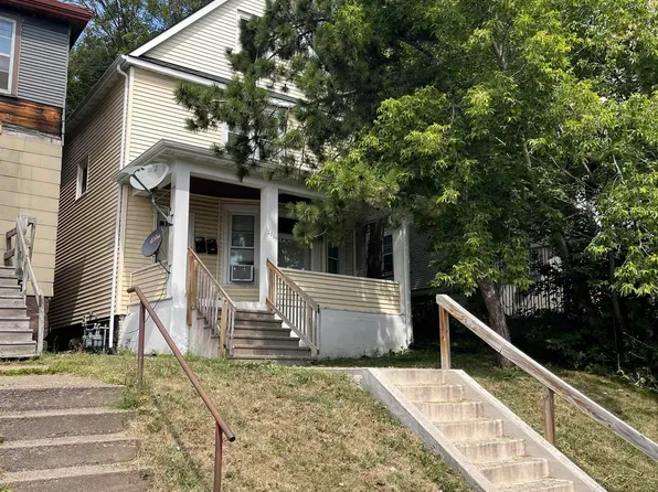 2029 W 4th St, Duluth, MN 55806