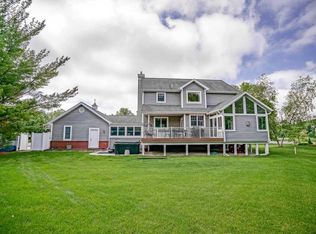 525 Hawthorn Ct, Cottage Grove, WI 53527