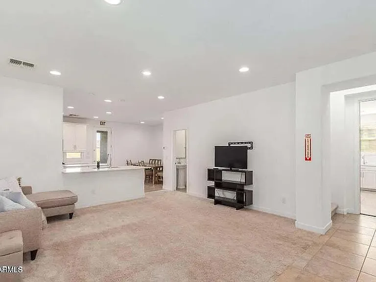 3741 S 64th Dr — Photo 2