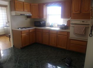 223-22 59th Ave, Oakland Gardens, NY 11364