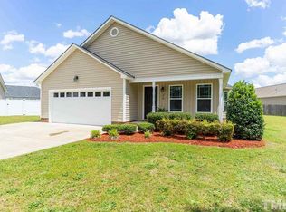 318 Village Square Dr, Dunn, NC 28334