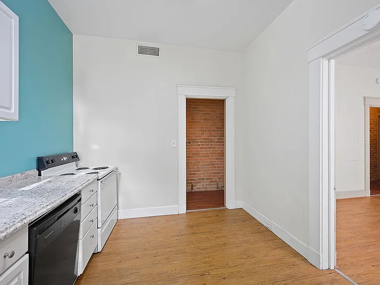 30 E Hollister St #2 — Photo 2