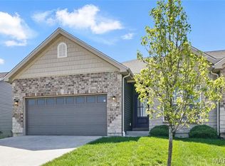 212 Pierce View Cir, Wentzville, MO 63385