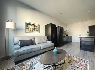 1006 N 18th St #ID1036861P, Omaha, NE 68102