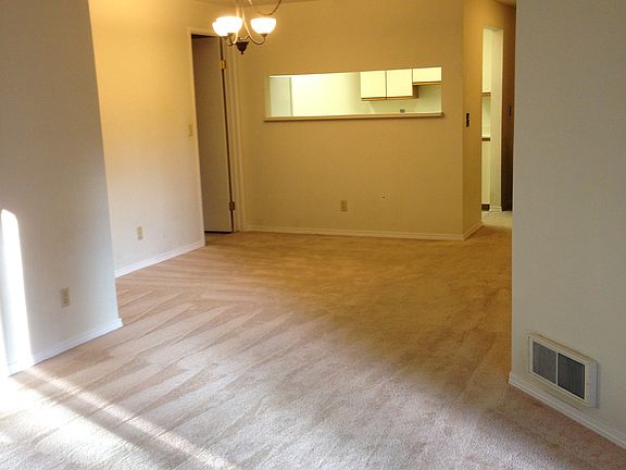 2nd image of 710 N 160th St APT B205