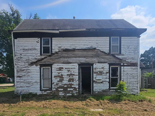 303 W Main St, Harper, KS 67058