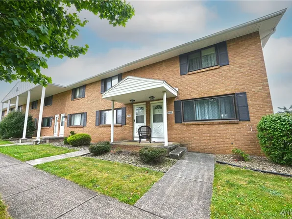 1707 Orchard Park Rd, Buffalo, NY 14224
