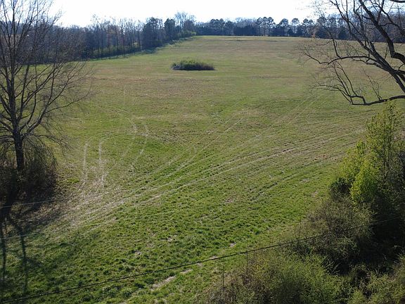 2nd image of 100 Concord Rd