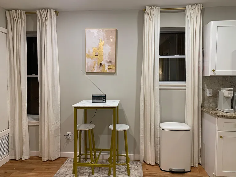2556 Germantown Ave #1 — Photo 5