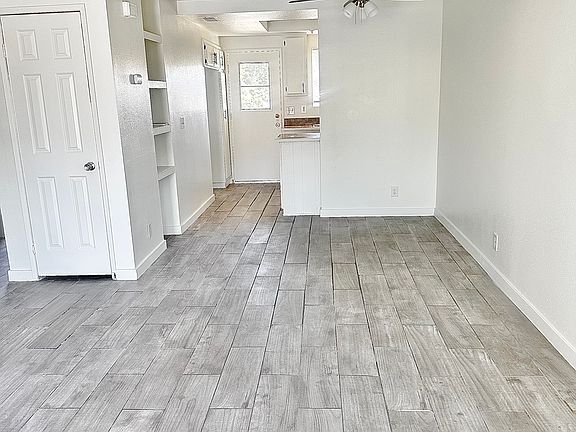 3rd image of 26430 San Jacinto St #8