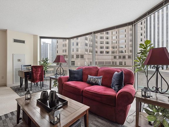 4th image of 222 N Columbus Dr APT 612