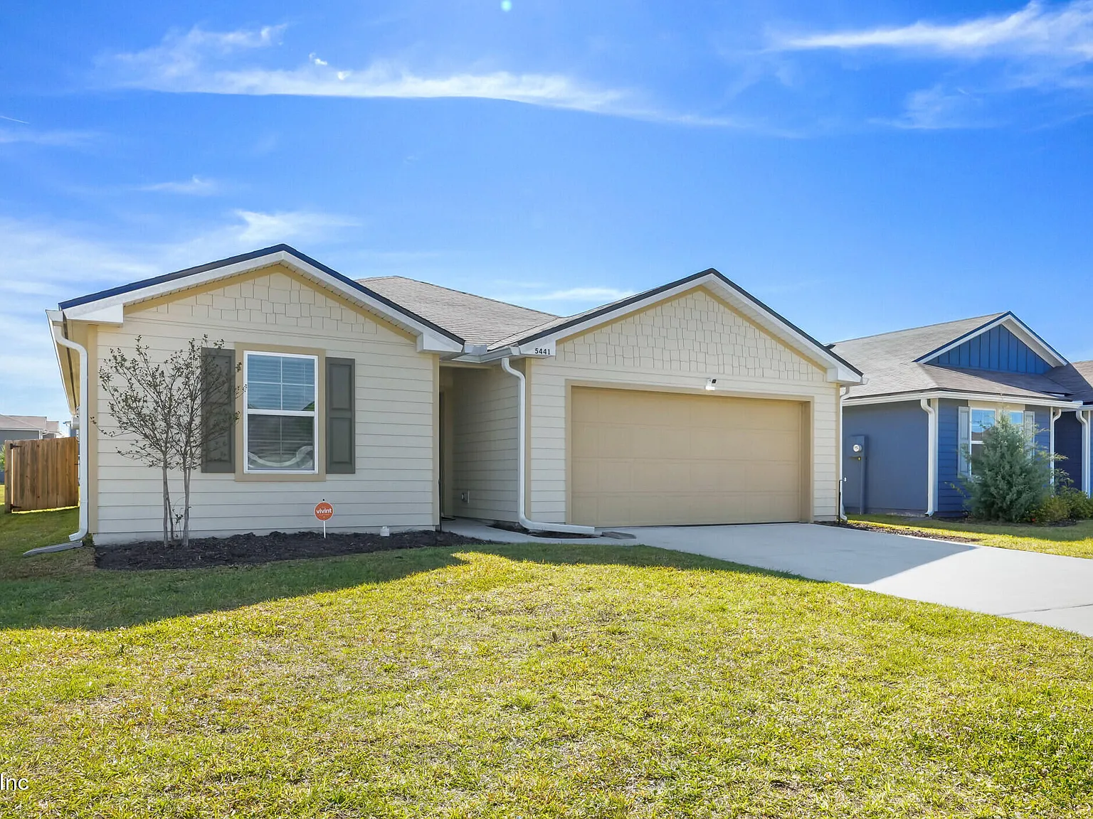 4 bed, 2.0 bath, 1490 sqft, $2,125 — Photo 4