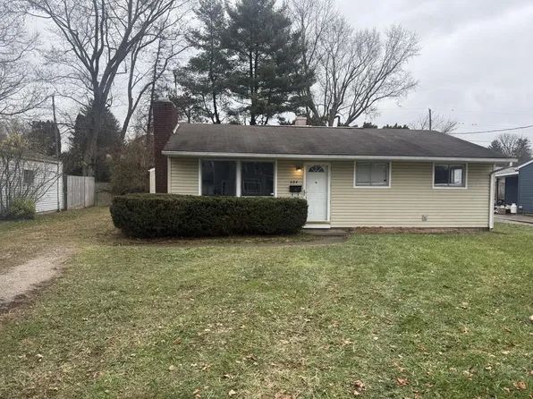 684 Saratoga Ave, Newark, OH 43055