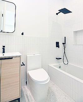 5th image of 423 Tompkins Ave #4R