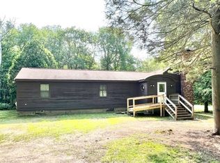 1087 Walnut Plain Rd, Rochester, MA 02770